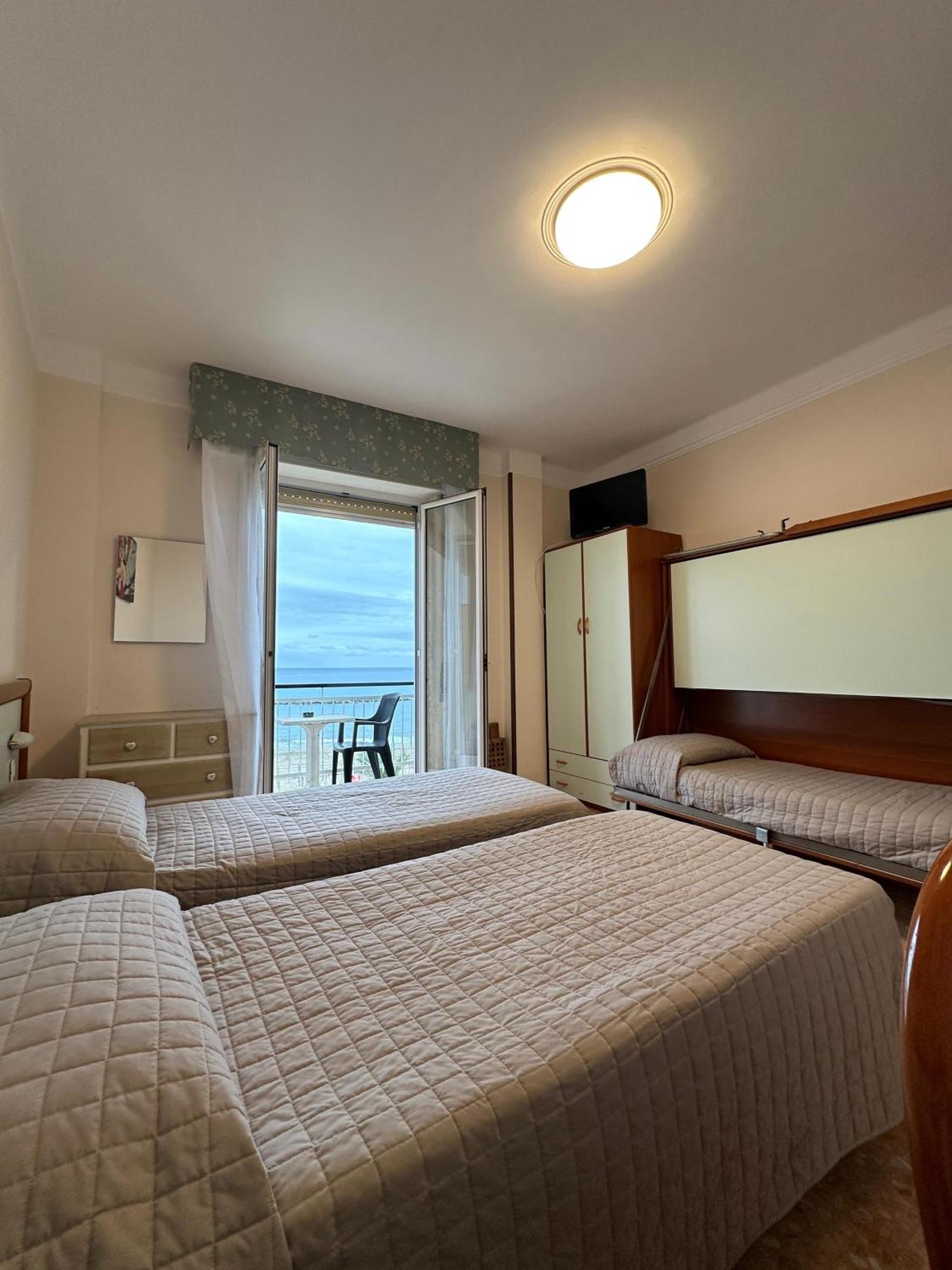 Hotel Svizzera أرما دي تاجيا المظهر الخارجي الصورة